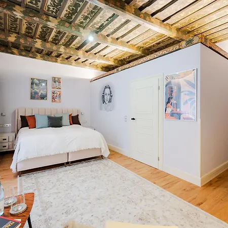 Bohemia Boutique 3*